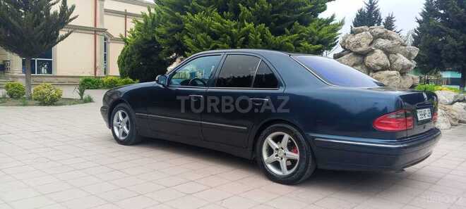 Mercedes E 200-4