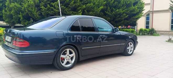 Mercedes E 200-3