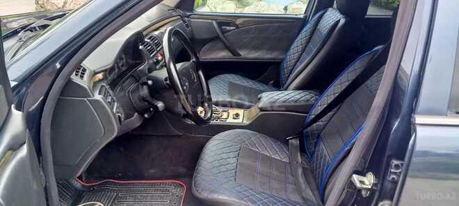 Mercedes E 200-6