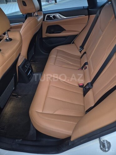 BMW i4-15