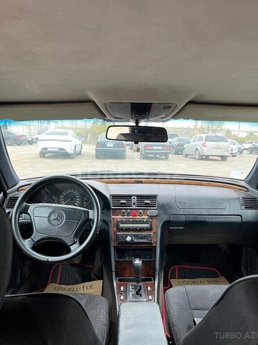 Mercedes C 240-8