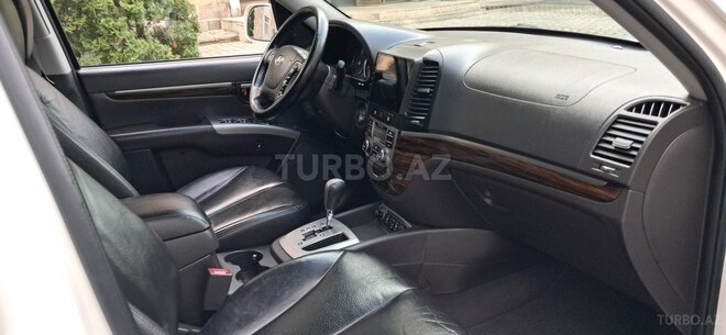 Hyundai Santa Fe 2010, 265,865 km - 2.0 l - Qax