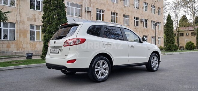 Hyundai Santa Fe 2010, 265,865 km - 2.0 l - Qax