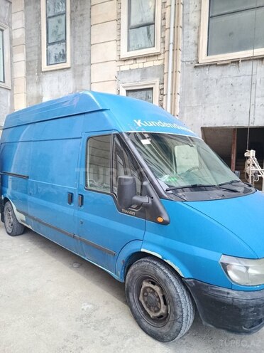 Ford Transit-5