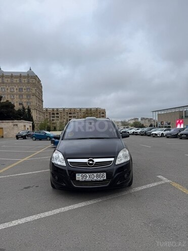 Opel Zafira-2
