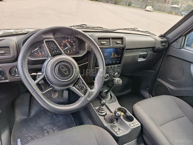 LADA (VAZ) Niva-9