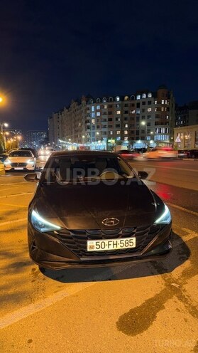 Hyundai Elantra-3