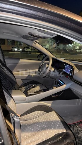 Hyundai Elantra-8