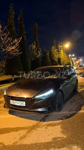 Hyundai Elantra-2