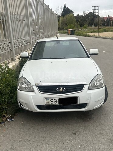 LADA (VAZ) Priora-1