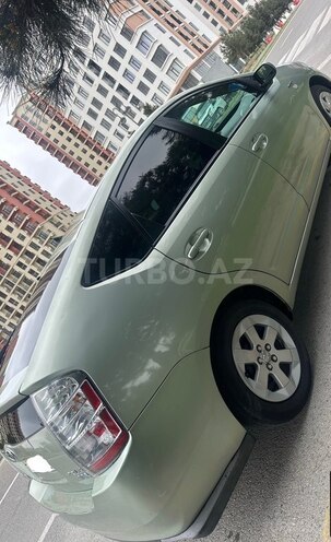Toyota Prius-4