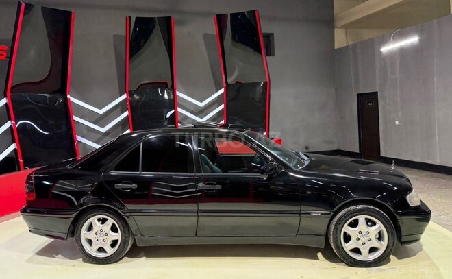 Mercedes C 230-7