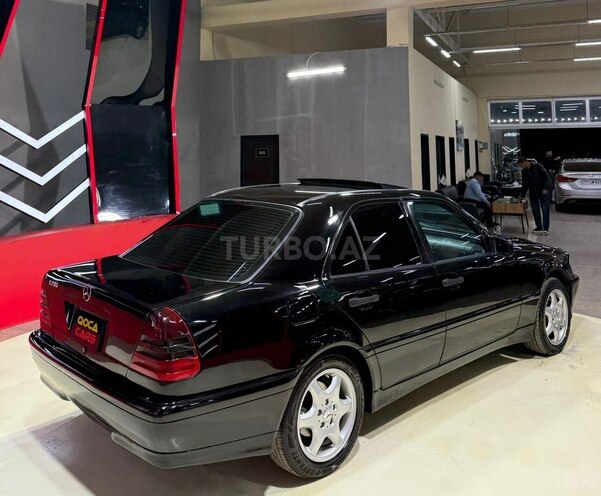 Mercedes C 230-8