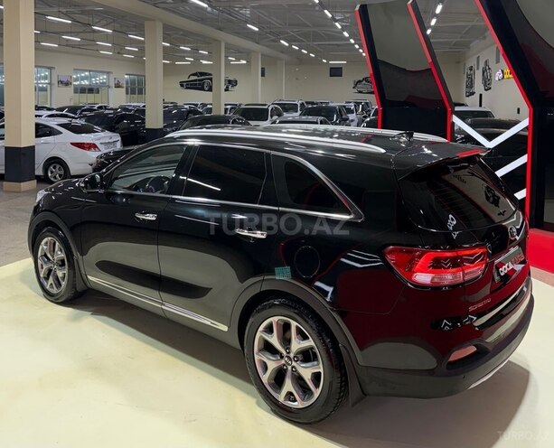 Kia Sorento-9