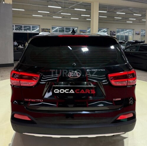 Kia Sorento-11