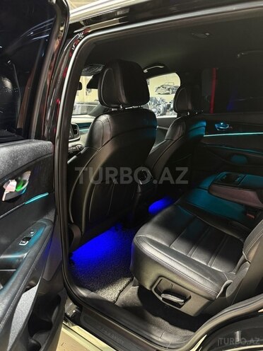 Kia Sorento-20