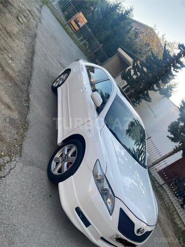 Toyota Camry-3