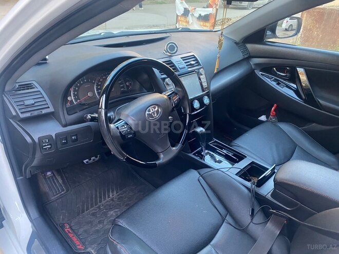 Toyota Camry-6