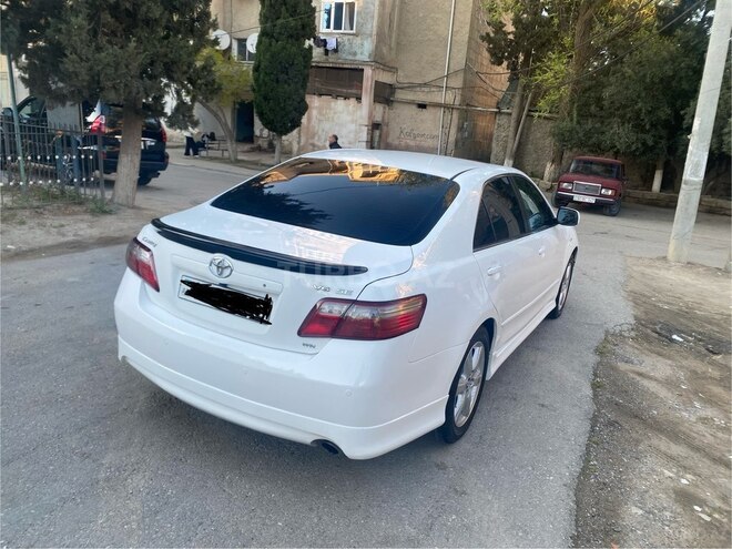 Toyota Camry-5