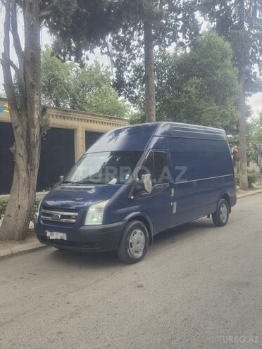 Ford Transit-2