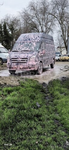 Ford Transit-3