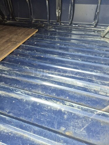 Ford Transit-9