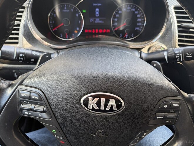 Kia Cerato-15