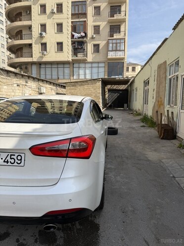 Kia Cerato-7