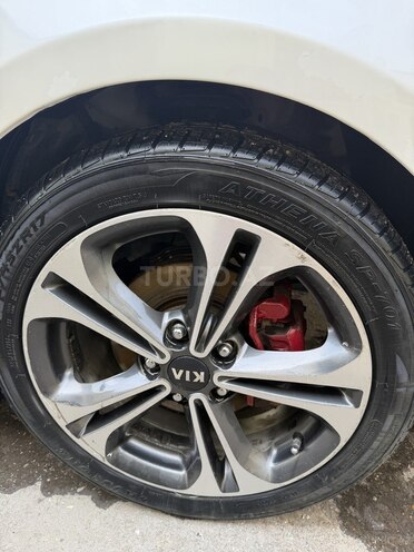 Kia Cerato-21