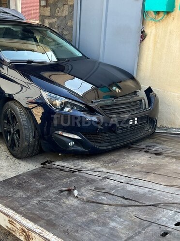 Peugeot 308-1