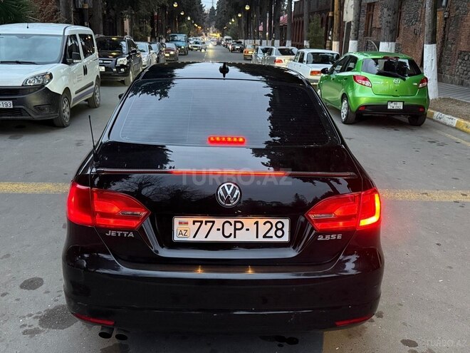 Volkswagen Jetta-5
