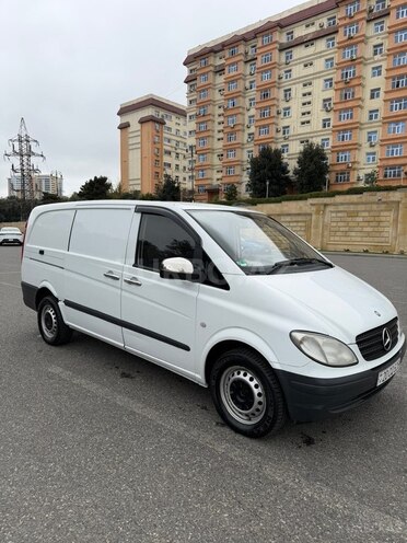 Mercedes Vito-16