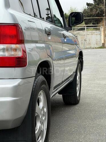 Mitsubishi Pajero io-4
