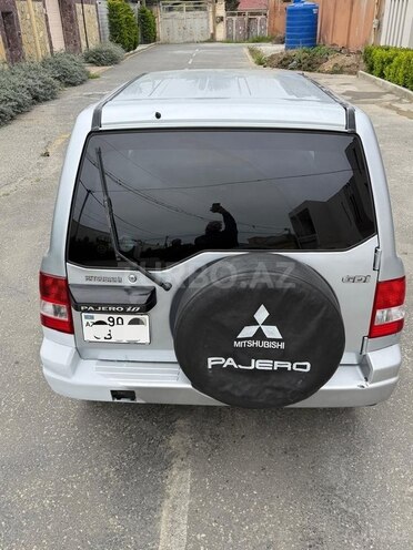 Mitsubishi Pajero io-2