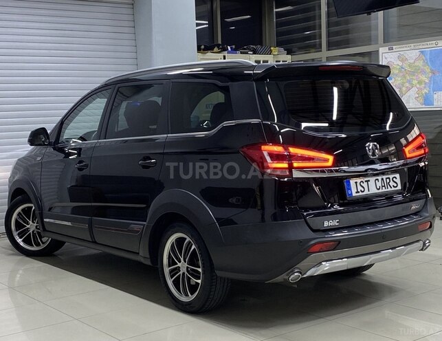 Baic M60-12