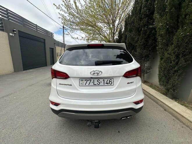 Hyundai Santa Fe-5