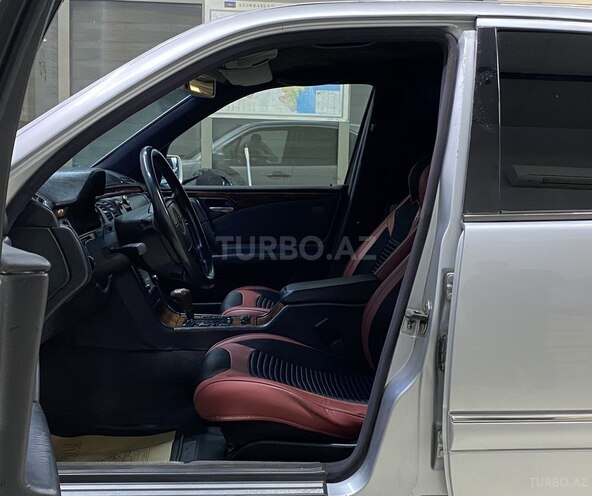 Mercedes E 240-16