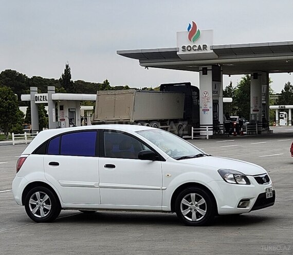 Kia Rio-3