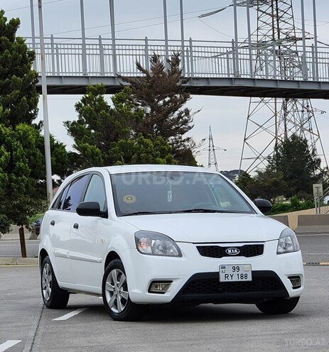 Kia Rio-2