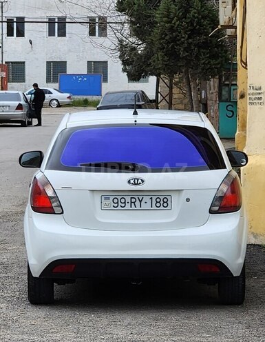 Kia Rio-8