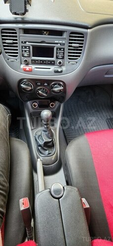Kia Rio-18