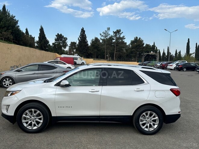 Chevrolet Equinox-4
