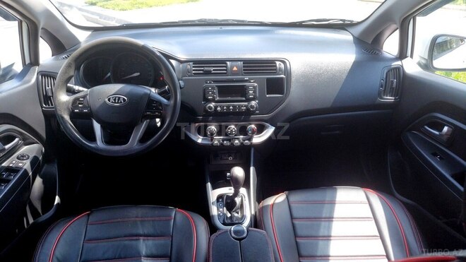 Kia Rio-16