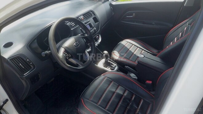 Kia Rio-11