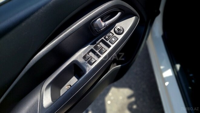 Kia Rio-15