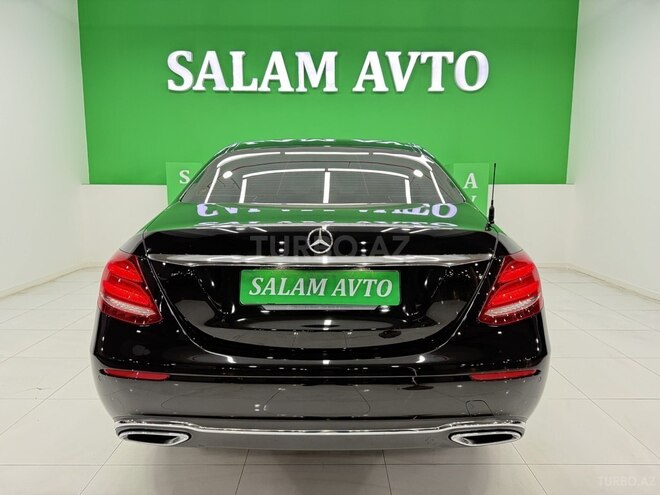 Mercedes E 220 d-5
