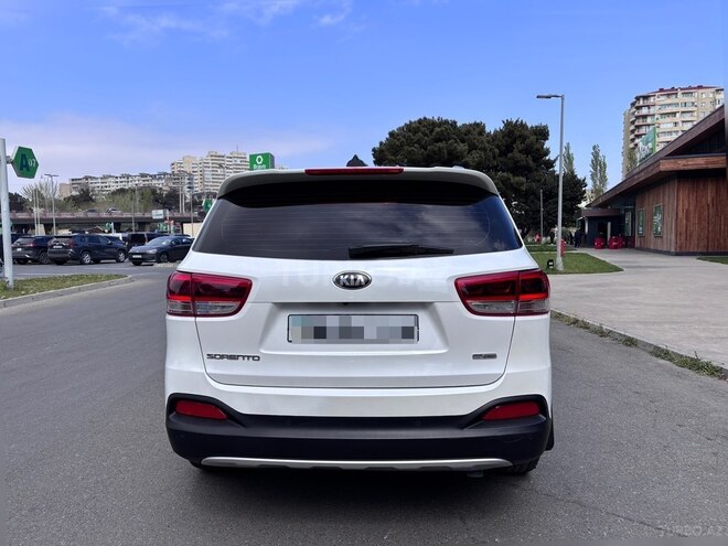 Kia Sorento-7
