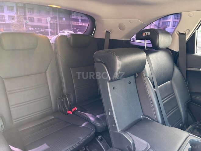 Kia Sorento-11