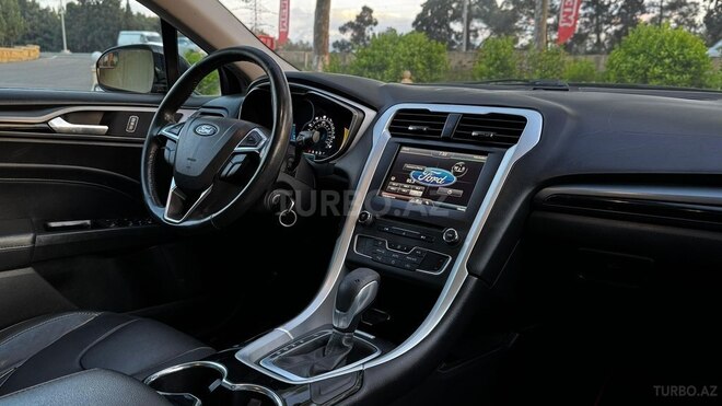 Ford Fusion (North America)-4