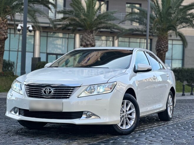 Toyota Camry-4